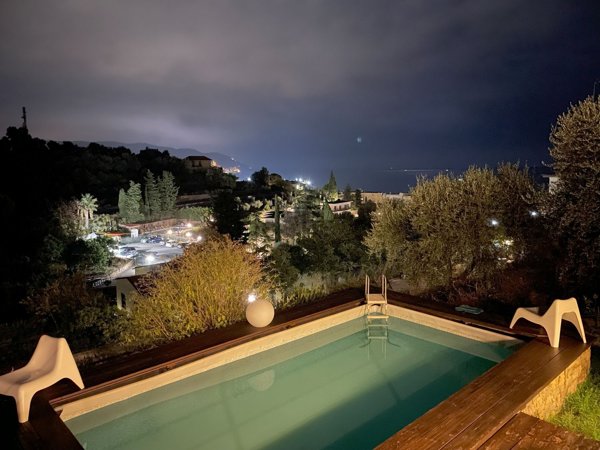 casa indipendente in vendita a Diano Marina