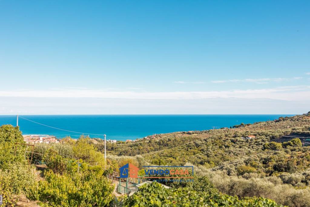 casa indipendente in vendita a Diano Marina in zona Gorleri