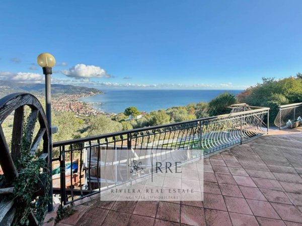 casa indipendente in vendita a Diano Marina in zona Gorleri