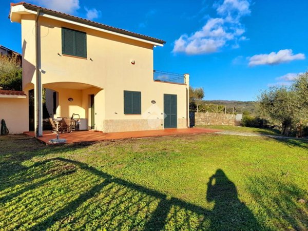 casa indipendente in vendita a Diano Marina in zona Muratori