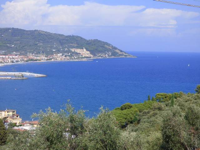 casa indipendente in vendita a Diano Marina
