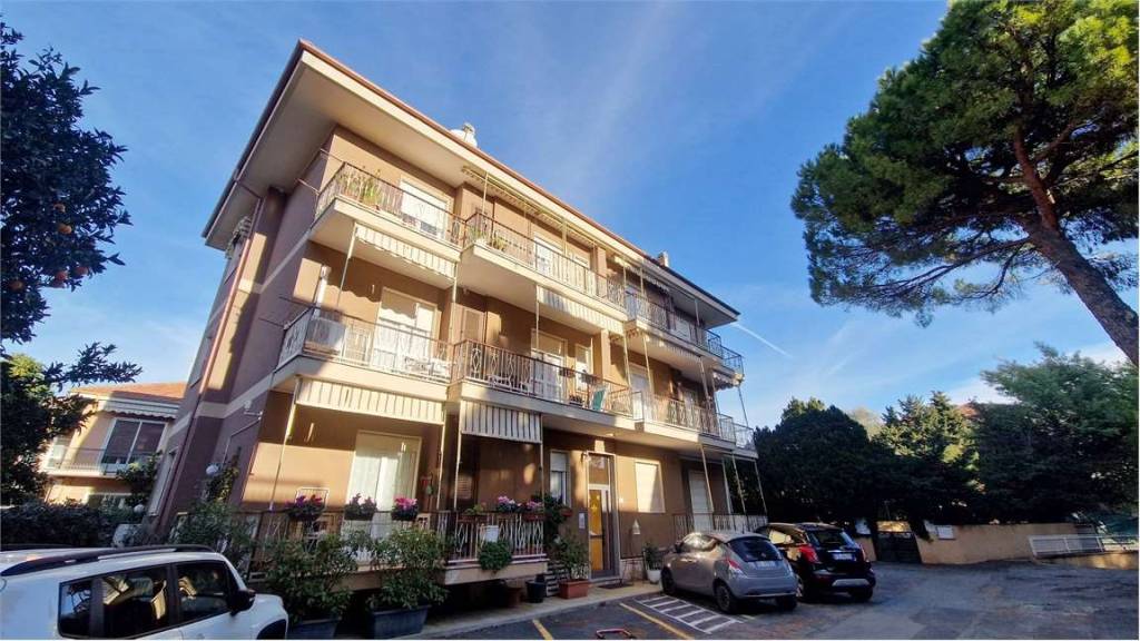 appartamento in vendita a Diano Marina