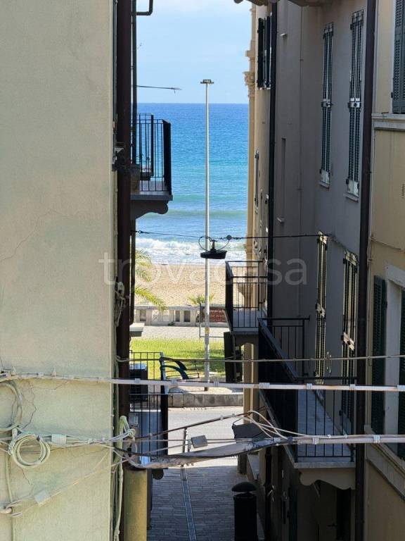 appartamento in vendita a Diano Marina