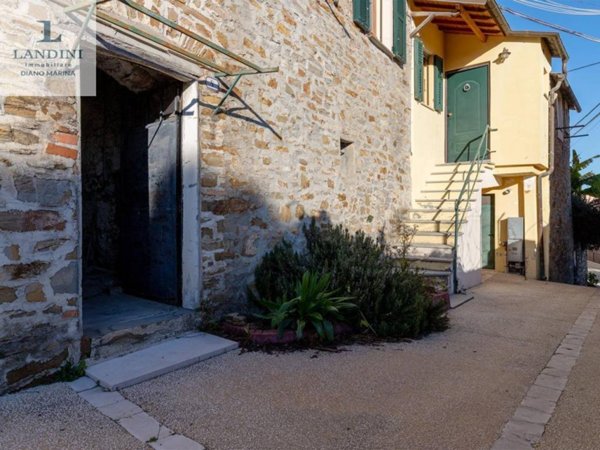 appartamento in vendita a Diano Marina in zona Serreta