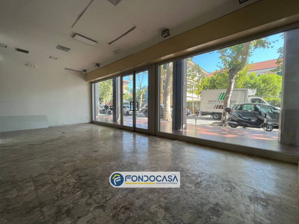 negozio in vendita a Diano Marina