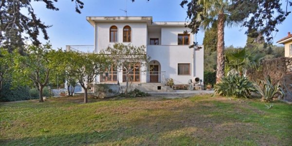 casa indipendente in vendita a Diano Marina