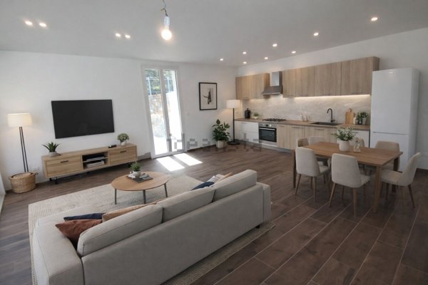 casa indipendente in vendita a Diano Marina