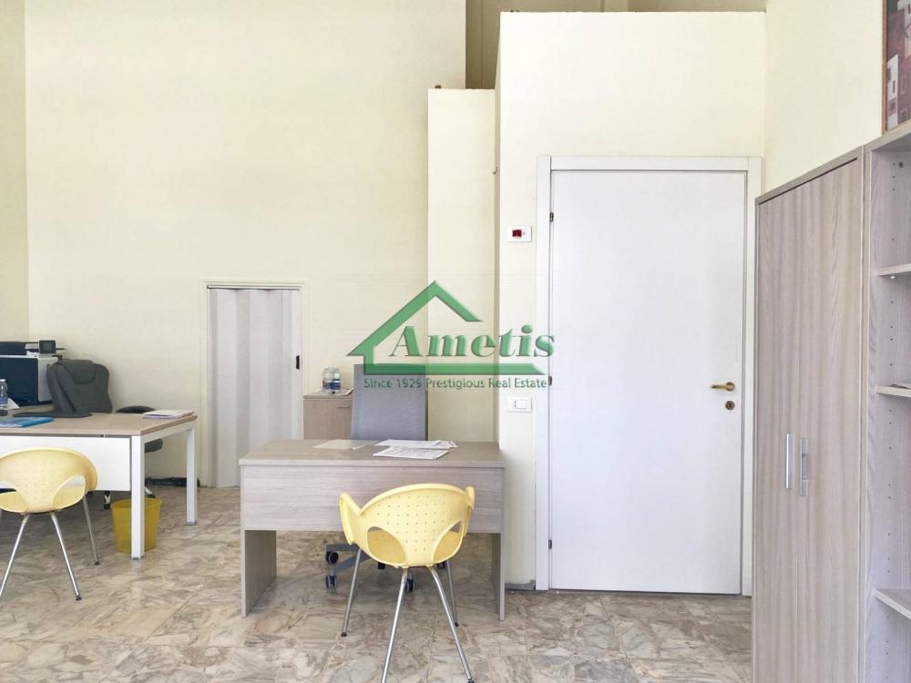 ufficio in vendita a Diano Marina