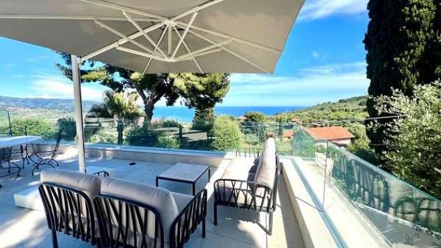 casa indipendente in vendita a Diano Marina