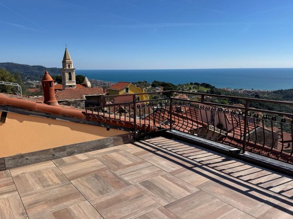 casa semindipendente in vendita a Diano Marina in zona Serreta