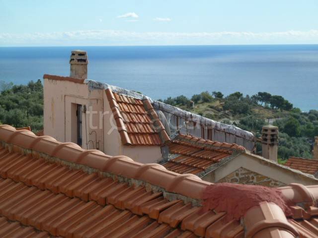casa indipendente in vendita a Diano Marina in zona Serreta