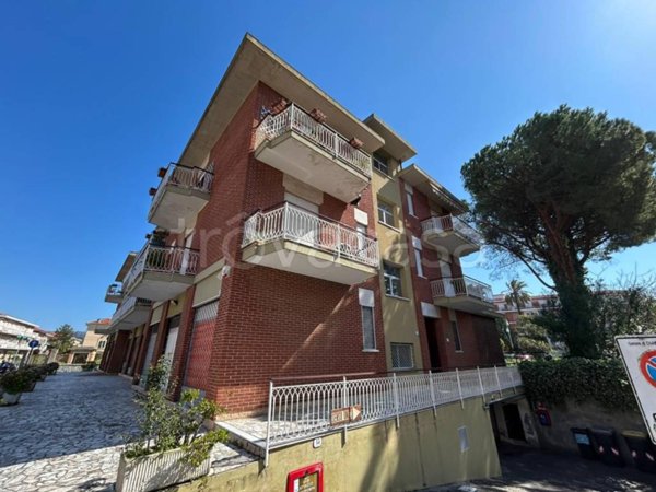 appartamento in vendita a Diano Marina in zona Calderina