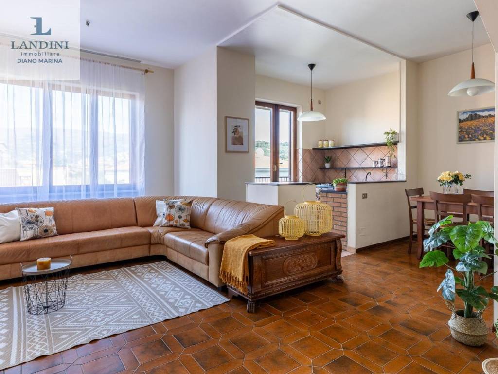 appartamento in vendita a Diano Marina in zona Calderina