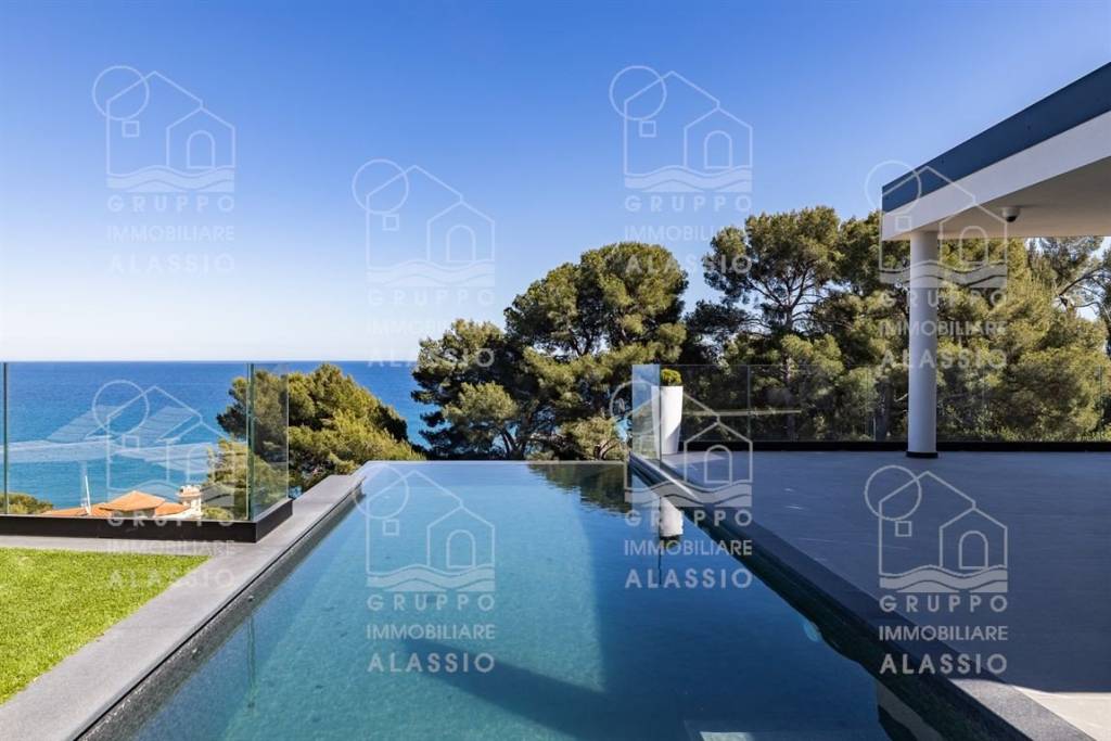 casa indipendente in vendita a Diano Marina