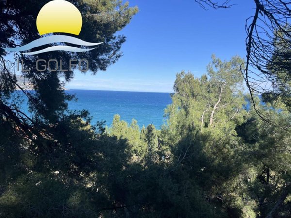 casa indipendente in vendita a Diano Marina