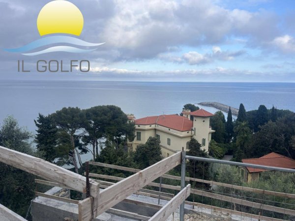 casa indipendente in vendita a Diano Marina