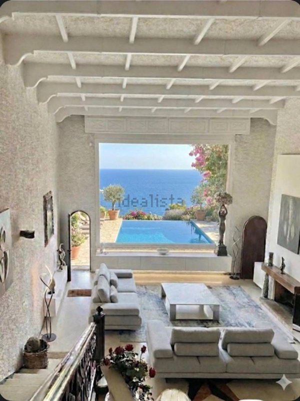 casa indipendente in vendita a Diano Marina