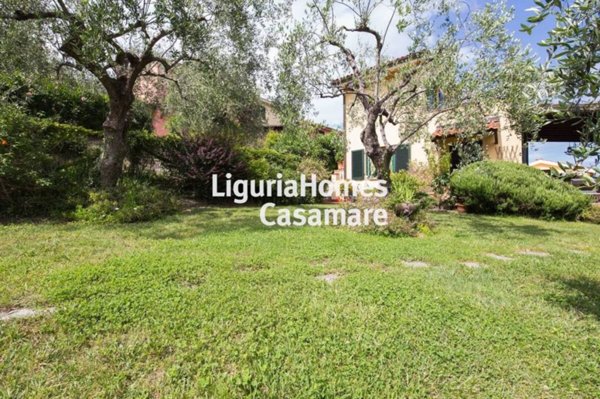 casa indipendente in vendita a Diano Marina in zona Muratori