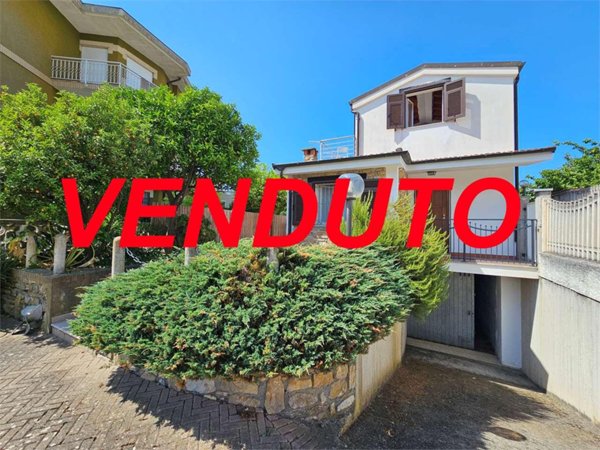 casa indipendente in vendita a Diano Marina