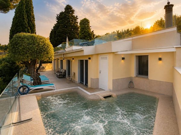 casa indipendente in vendita a Diano Marina in zona Gorleri