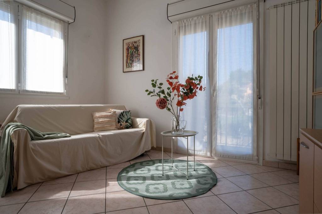 appartamento in vendita a Diano Marina in zona Calderina