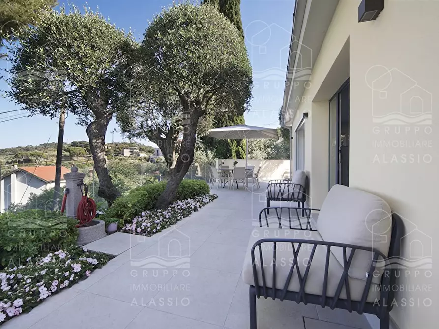 casa indipendente in vendita a Diano Marina