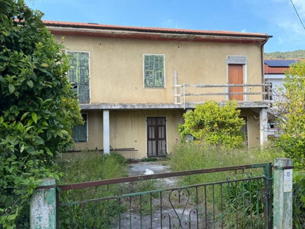 appartamento in vendita a Diano Marina in zona Calderina