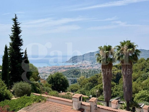 appartamento in vendita a Diano Marina in zona Calderina