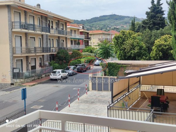 appartamento in vendita a Diano Marina in zona Calderina
