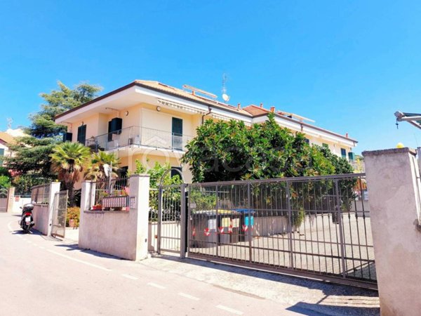 appartamento in vendita a Diano Marina in zona Calderina