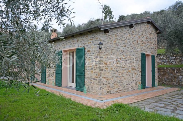 casa indipendente in vendita a Diano Marina