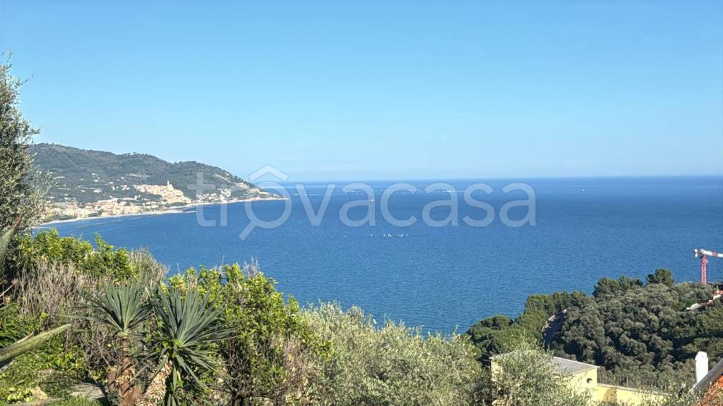 casa indipendente in vendita a Diano Marina