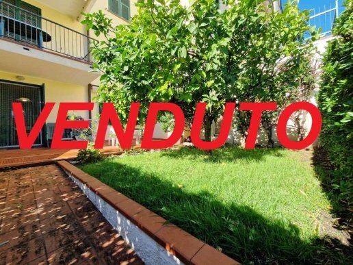 appartamento in vendita a Diano Marina in zona Calderina