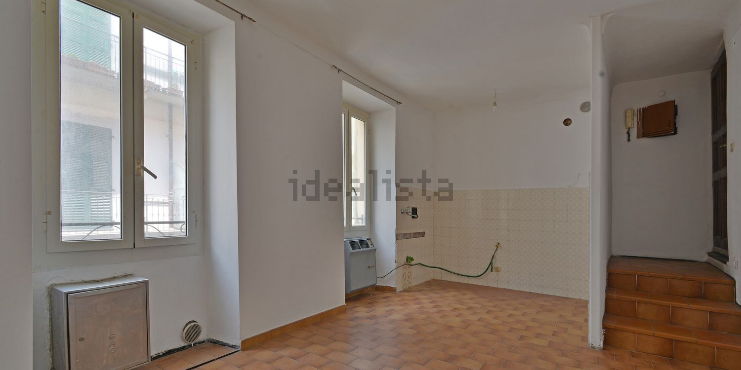 appartamento in vendita a Diano Marina in zona Calderina