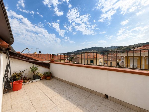 appartamento in vendita a Diano Marina in zona Calderina