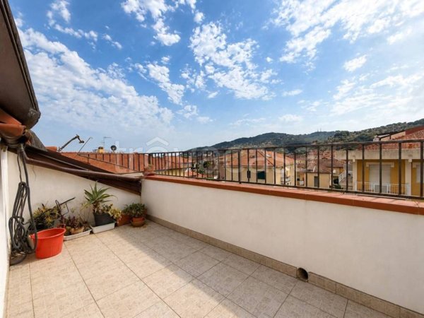 appartamento in vendita a Diano Marina in zona Calderina