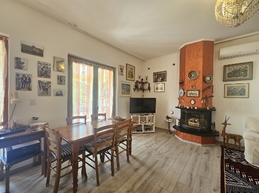 casa indipendente in vendita a Diano Marina in zona Calderina
