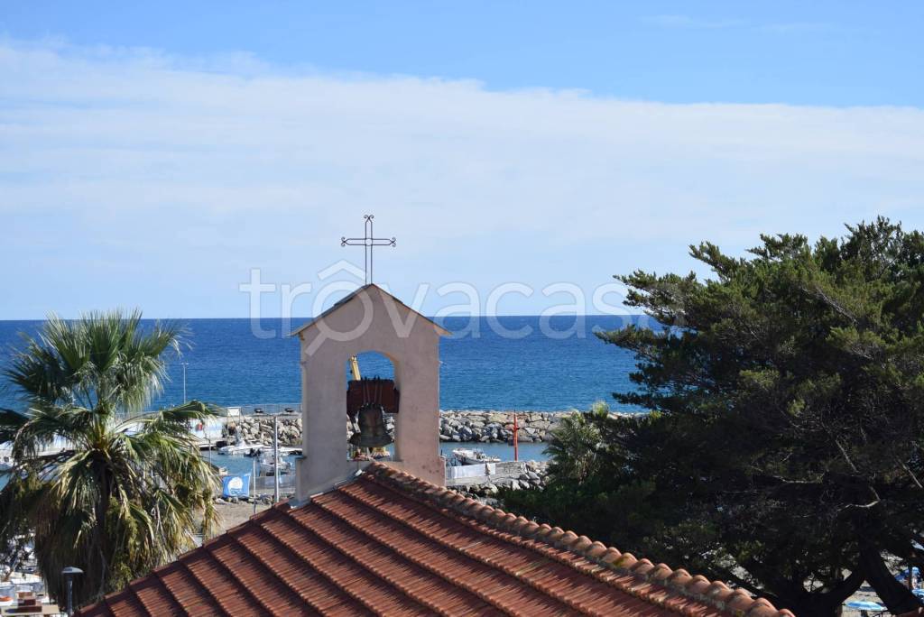 appartamento in vendita a Diano Marina