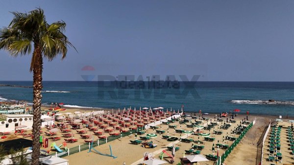 appartamento in vendita a Diano Marina in zona Calderina