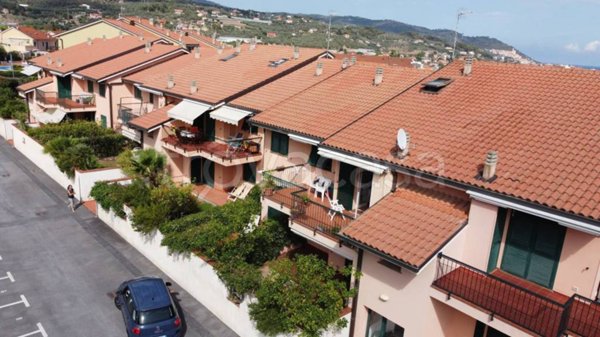 appartamento in vendita a Diano Marina in zona Calderina