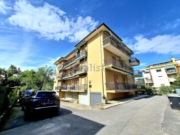 appartamento in vendita a Diano Marina in zona Calderina