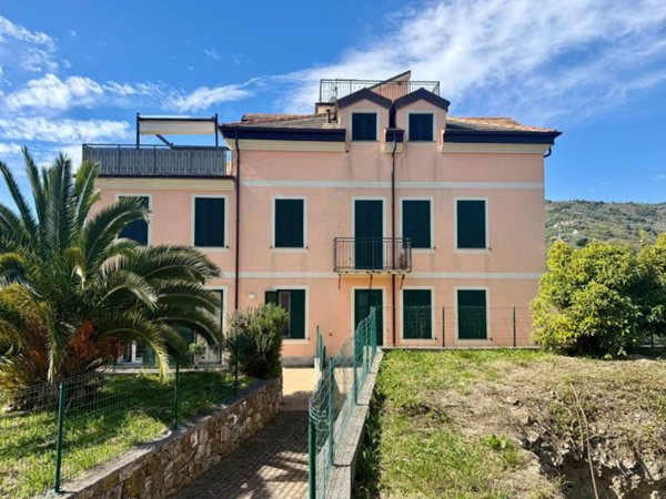 appartamento in vendita a Diano Marina in zona Calderina