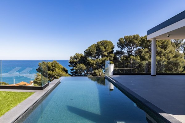 casa indipendente in vendita a Diano Marina