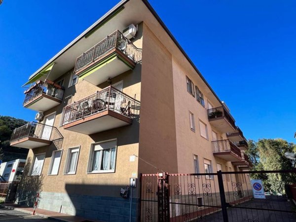 box auto in vendita a Diano Marina in zona Calderina