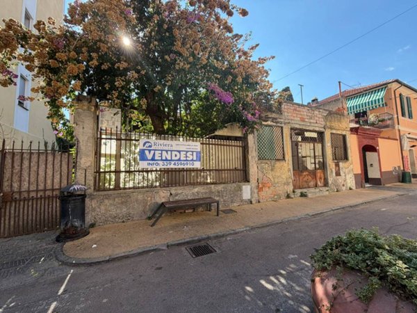 casa indipendente in vendita a Diano Marina
