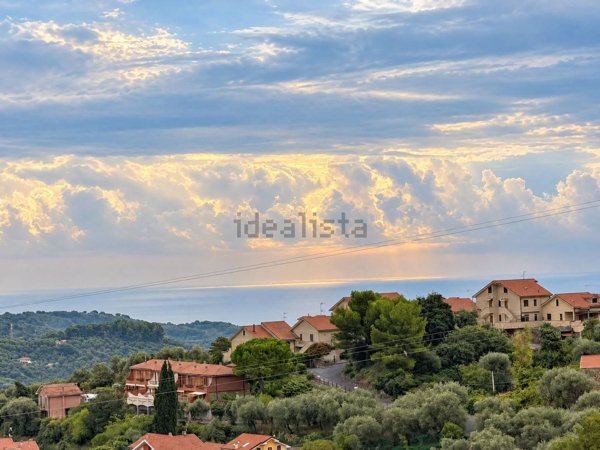 appartamento in vendita a Diano Marina in zona Calderina