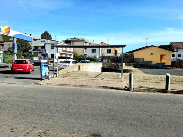 box auto in vendita a Diano Marina in zona Calderina