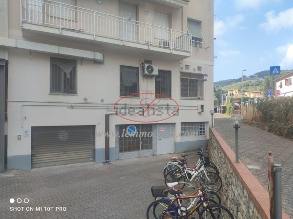 locale di sgombero in vendita a Diano Marina