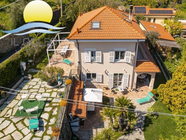 casa indipendente in vendita a Diano Marina in zona Gorleri