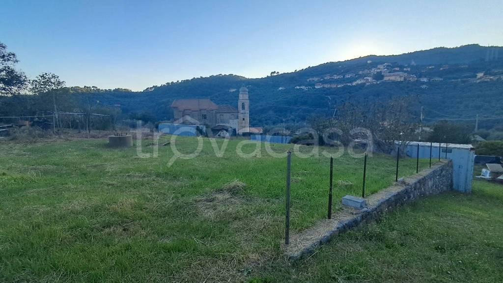locale di sgombero in vendita a Diano San Pietro